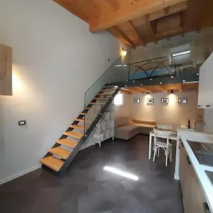 https://iseo-loft-comfort-in-downtown.it-lombardy.com