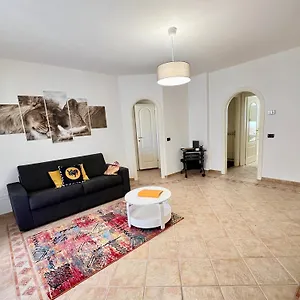 https://la-home-animal-house.it-tuscanyhotel.com